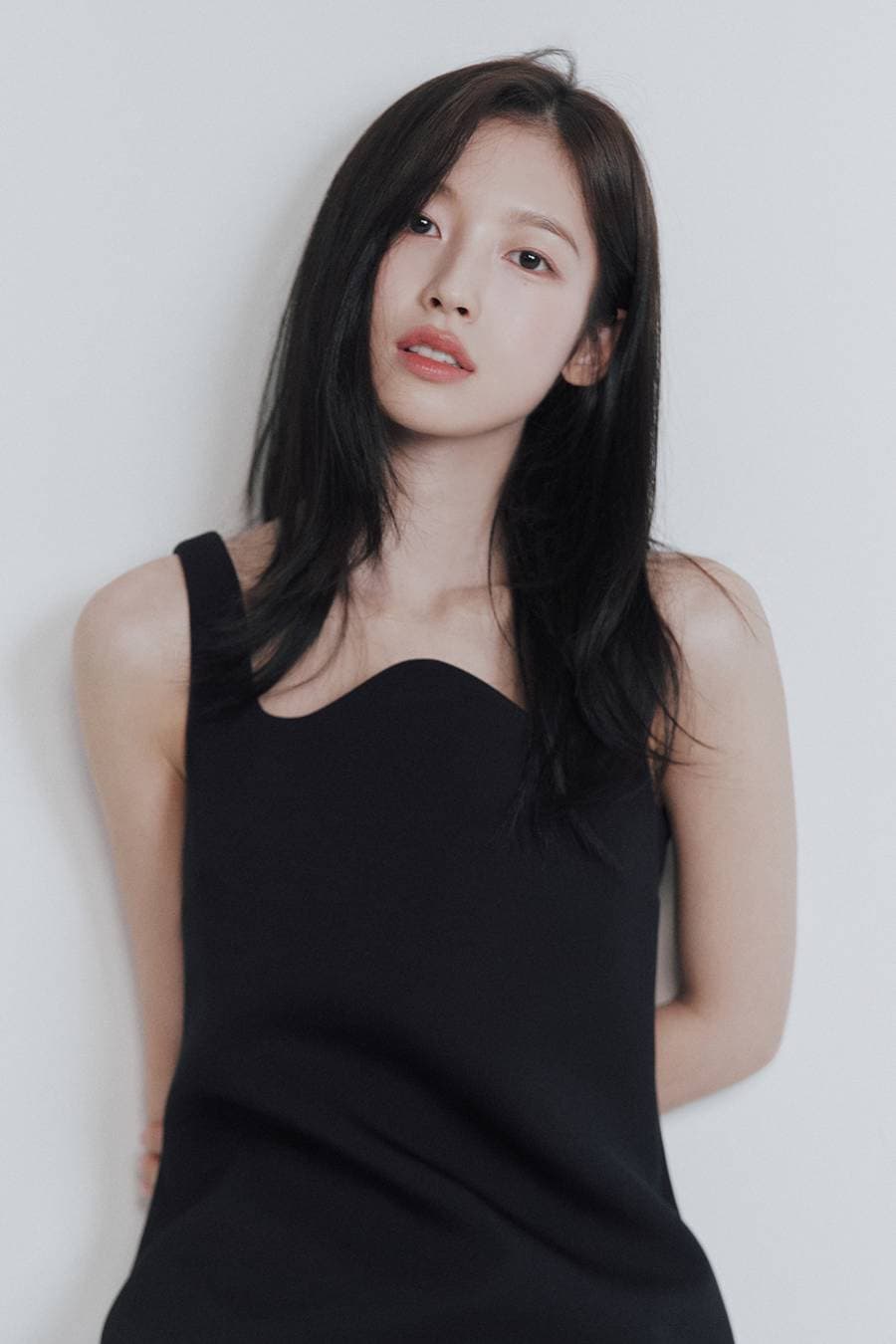 Oh My Girl’s Arin Talks About Her Bold Role and Intimate Scene in Thriller ‘S Line’