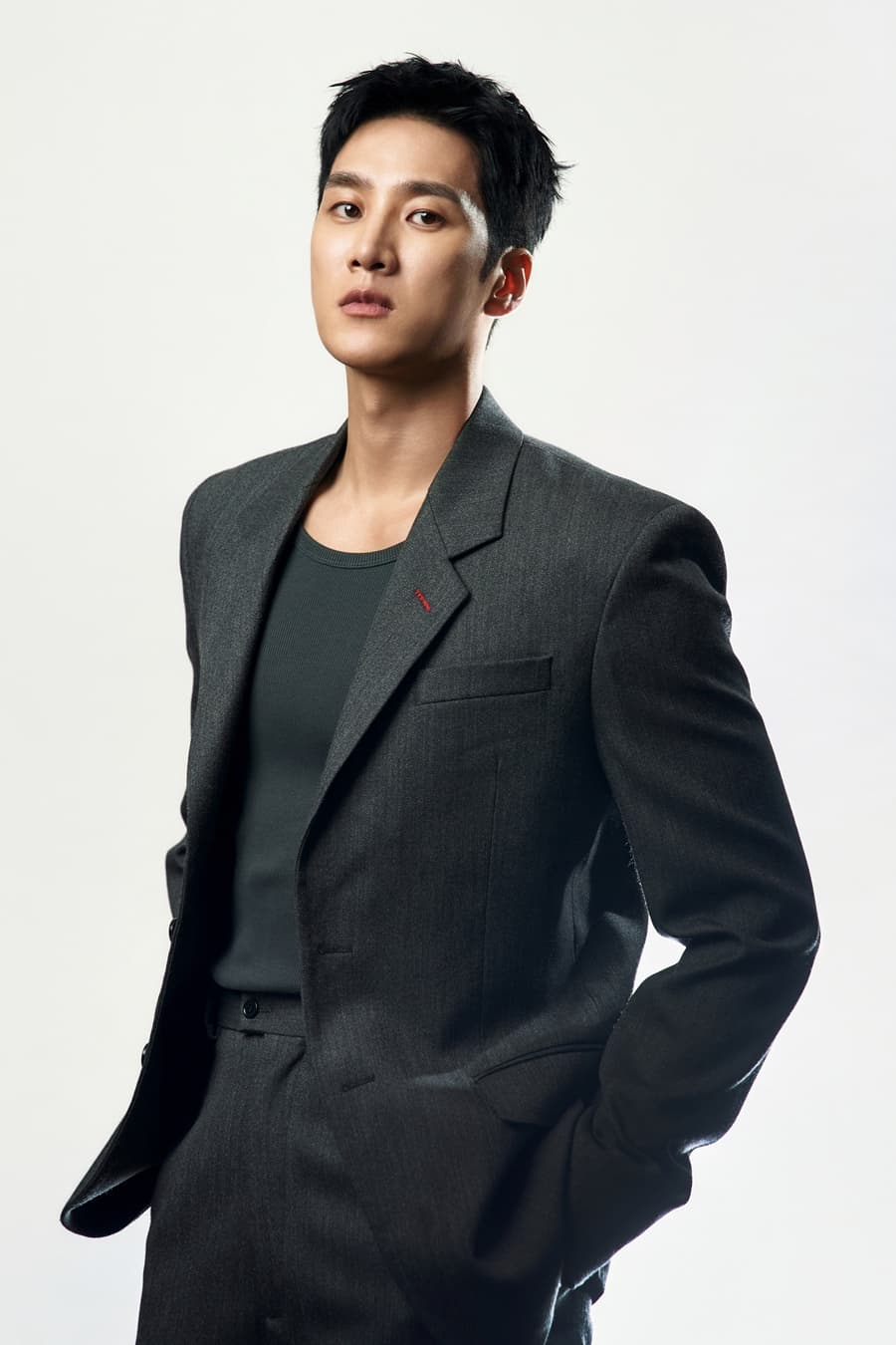 Ahn Bo Hyun Opens Up About Stepping In for Kim Seon Ho in &#8216;Pretty Crazy&#8217;
