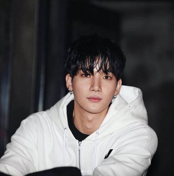 Trot Singer Roh Ji Hoon Reveals How Living With BTS Members As A Trainee Was Like