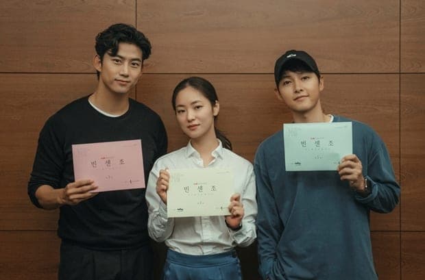 &#8216;Vincenzo&#8217; Recently Held Its First Table Read: Song Joong Ki, Jeon Yeo Bin and Ok Taec Yeon in the Same Project