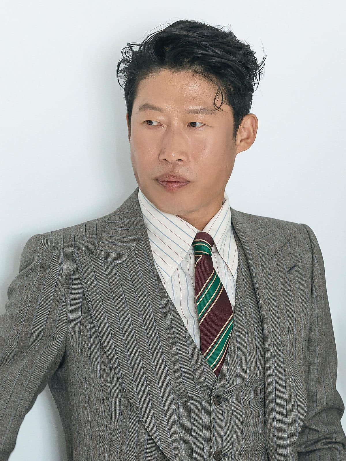 Yoo Hae Jin in Talks to Replace Choi Min Sik in the New Historical Movie ‘The Owl’