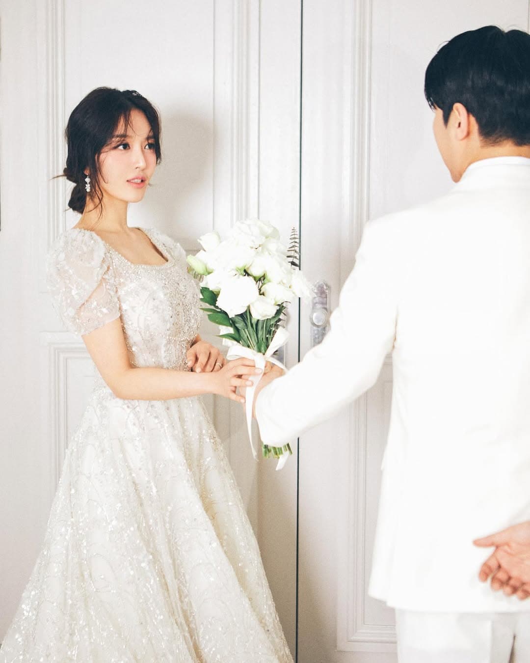 AOA’s Dohwa Announces June Wedding With Heartfelt Message