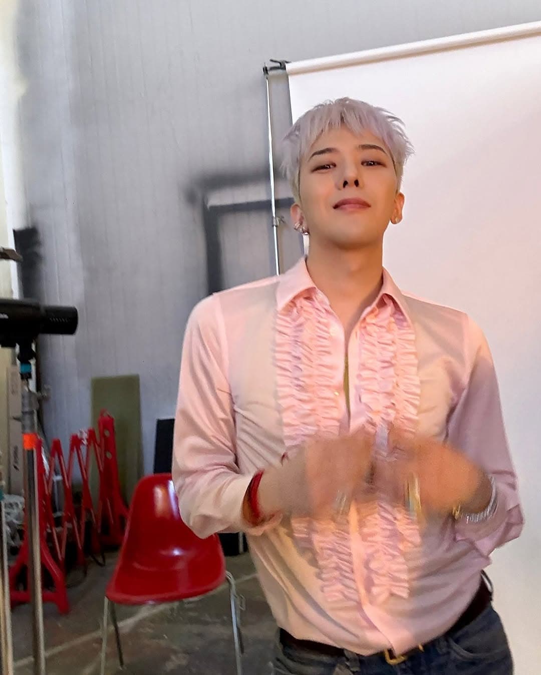 G-Dragon’s $14 Million Signing Bonus With Galaxy Corporation Belatedly Revealed
