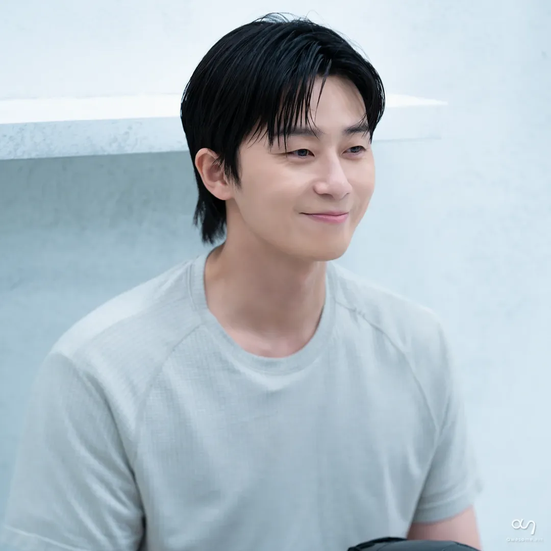 Park Seo Joon Under Fire for Alleged $4.4M Demand Against Restaurant, Agency Reveals Truth Behind Lawsuit