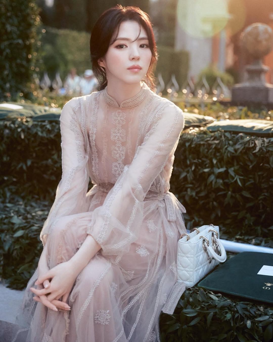 Han So Hee’s First Fan Meeting Tour Stumbles: Overseas Dates Axed, Seoul Sales Lag