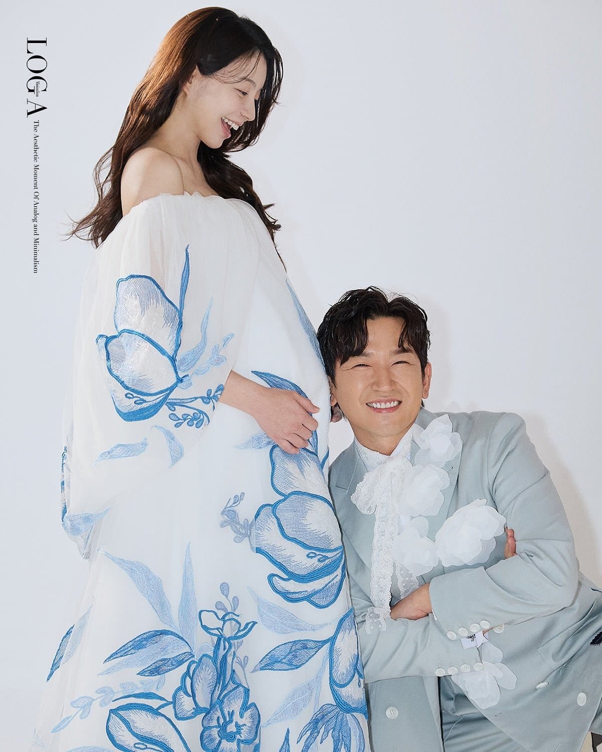 Lee Min Woo Shares First Family Photos With Pregnant Fiancée and Stepdaughter