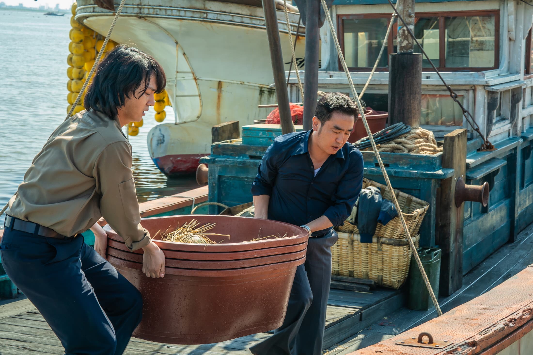 ‘Low Life’ Review: Can Ryu Seong Ryong&#8217;s New Gangster Attitude Win Over Disney Plus Fans?