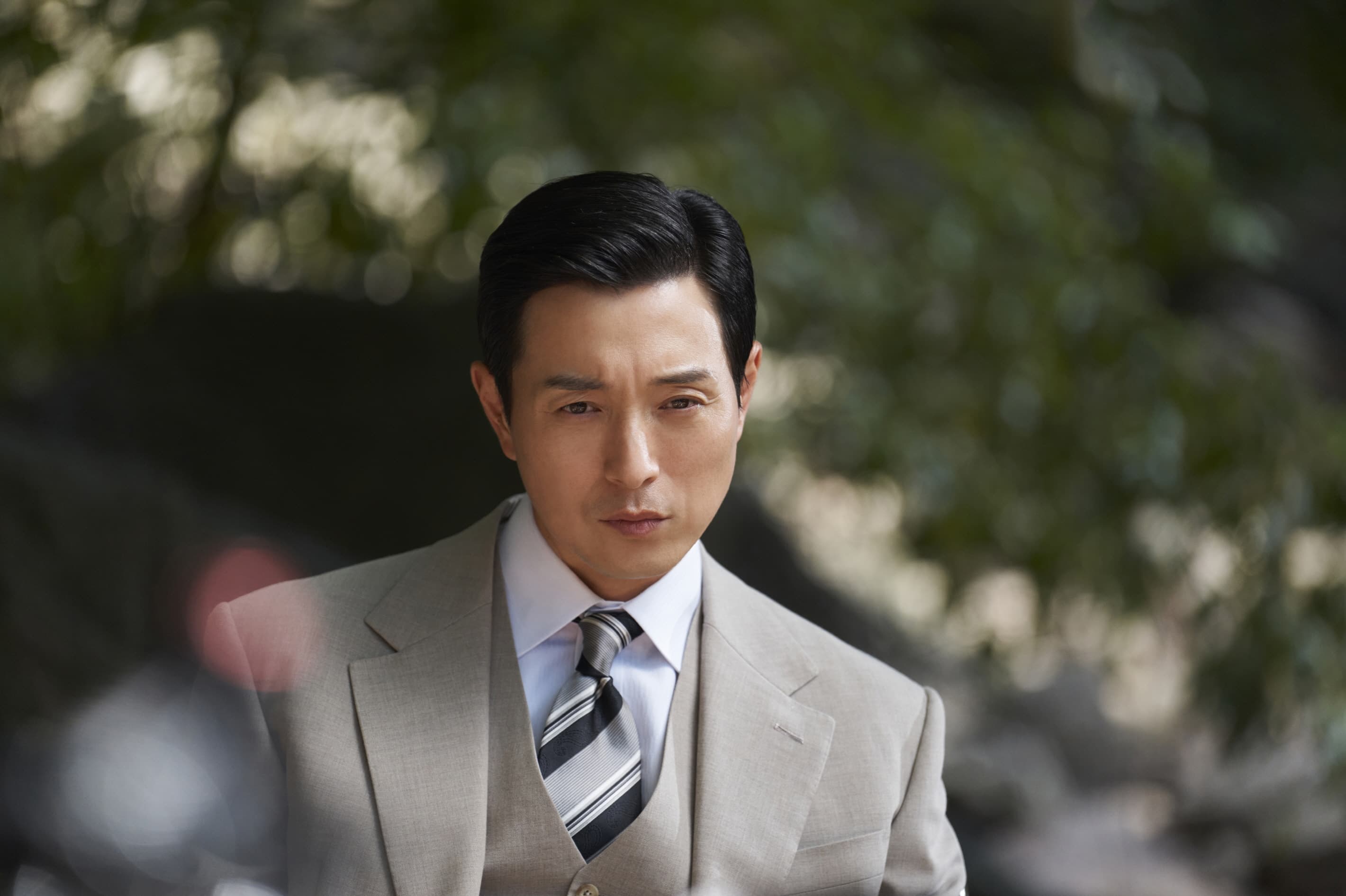 Exclusive Interview: Jung Sung Il and Roh Jae Won’s Must-Read Stories Filming ‘Made In Korea’