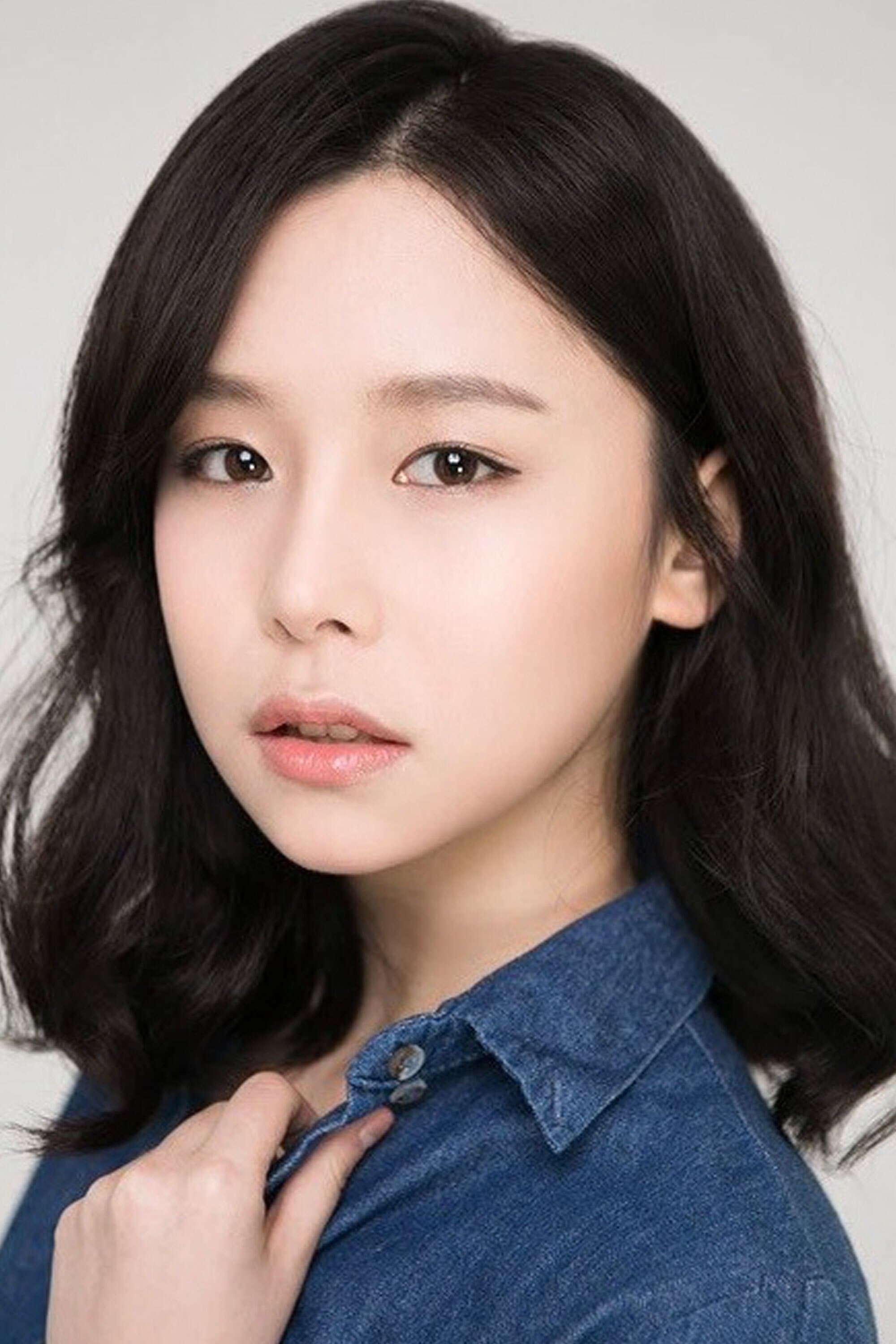 Jung Soo Ji Profile Photo