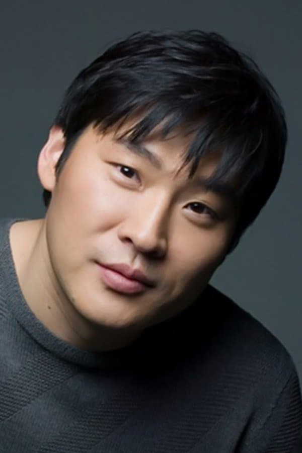 Choi Moo-sung Profile Photo