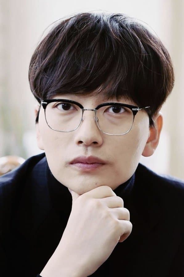 Lee Dong-hwi Profile Photo