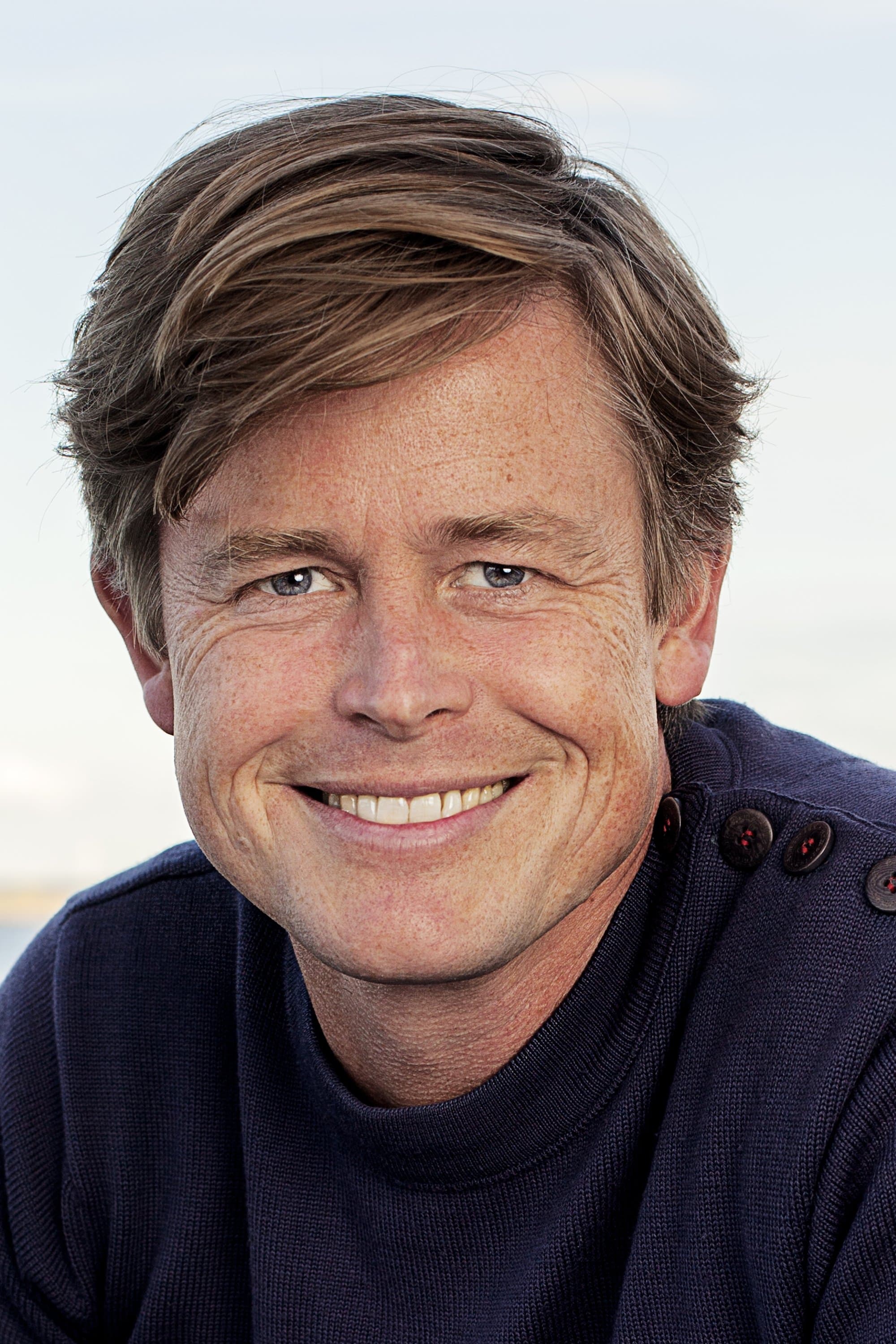 Caspar Phillipson Profile Photo