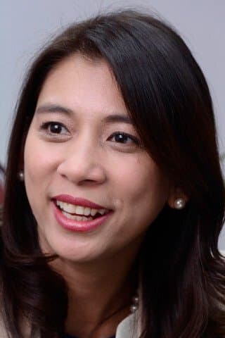Lee Jasmine Profile Photo