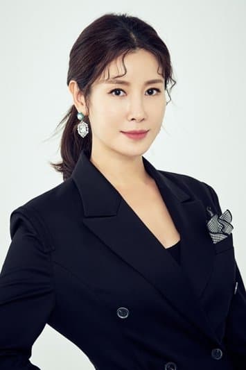 Lee Tae-ran Profile Photo