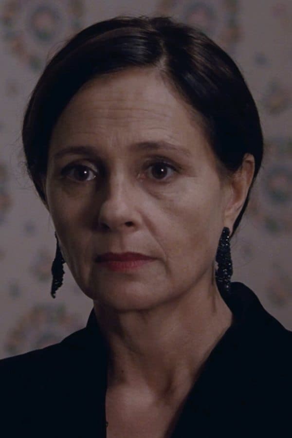 Anouk Grinberg Profile Photo