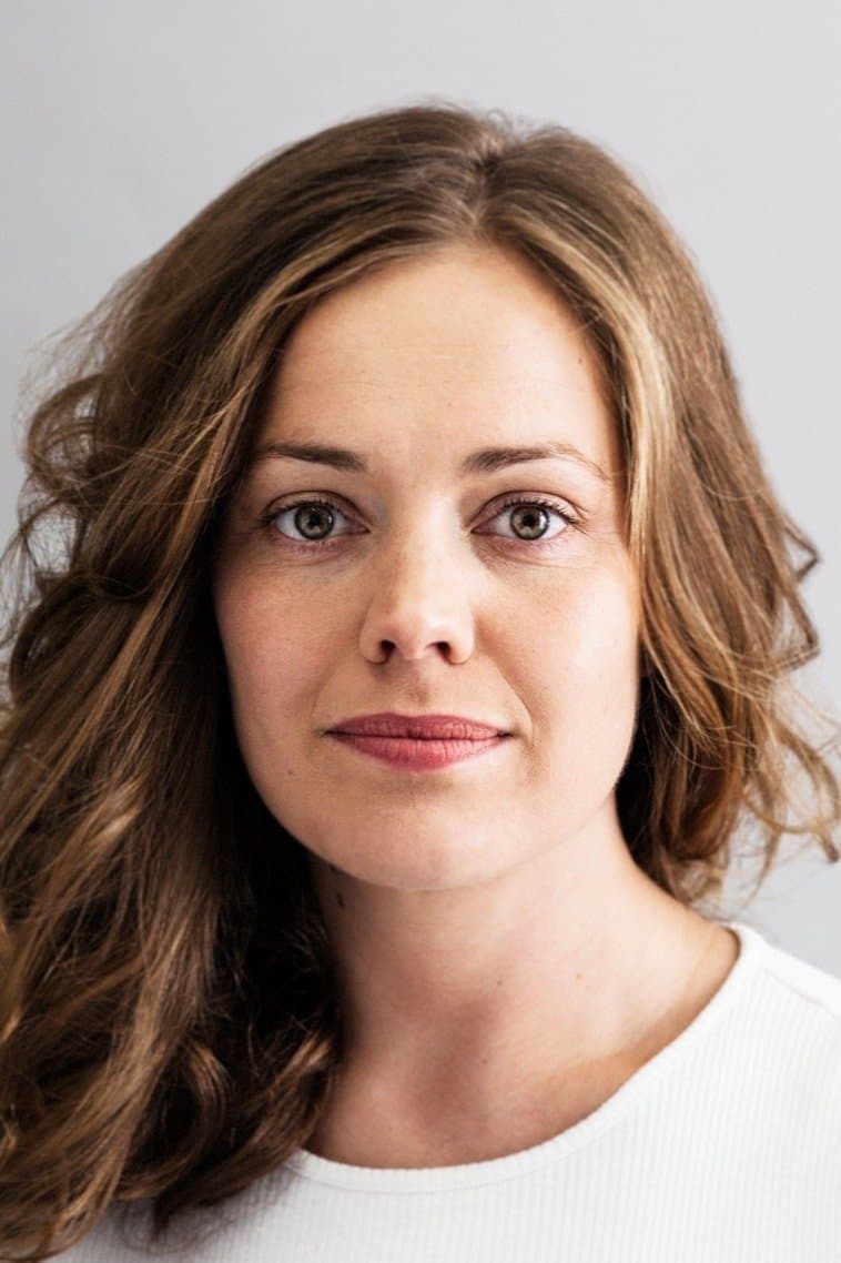Oona Airola Profile Photo