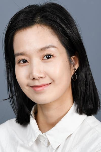 Kim Si-eun Profile Photo
