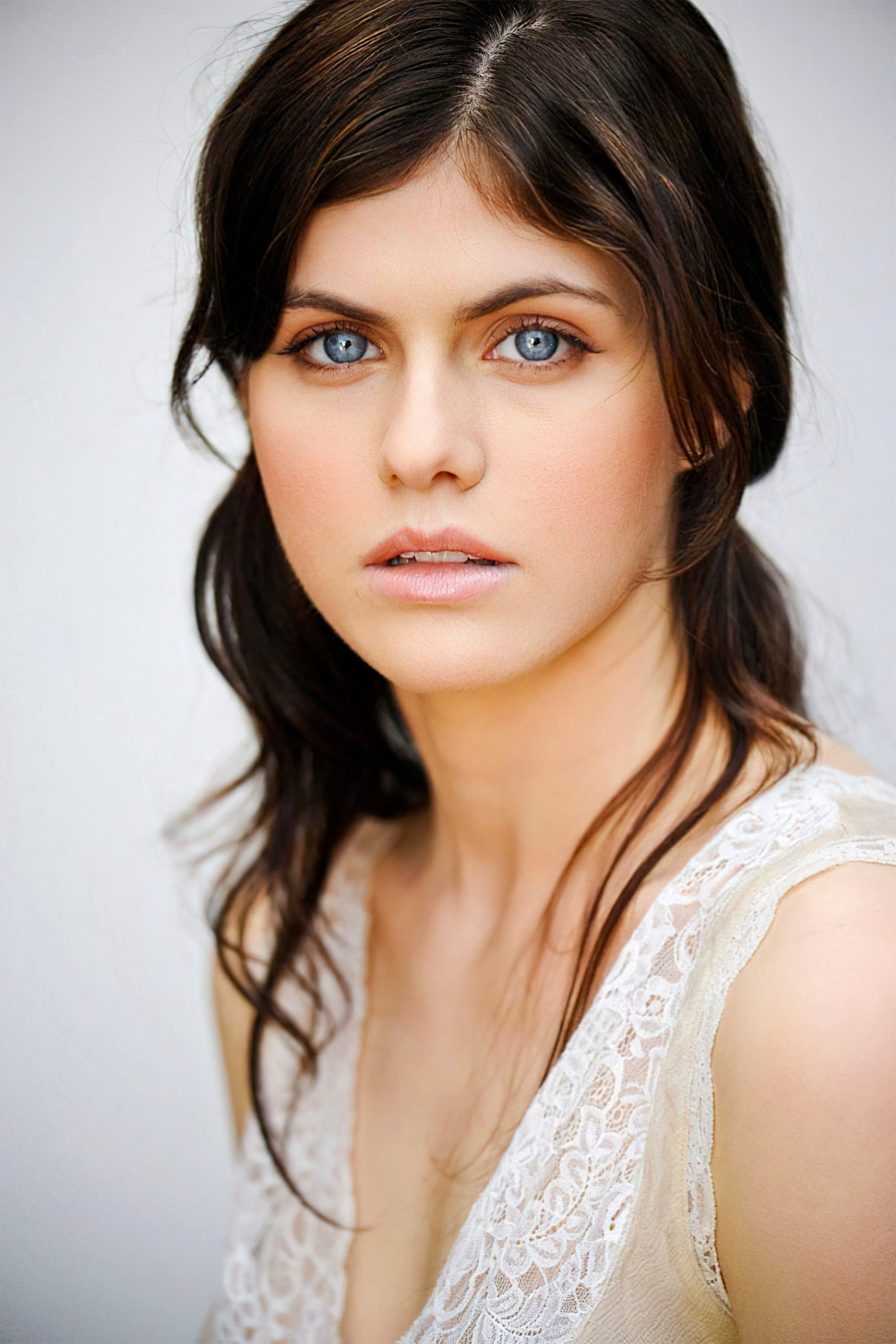 Alexandra Daddario Profile Photo