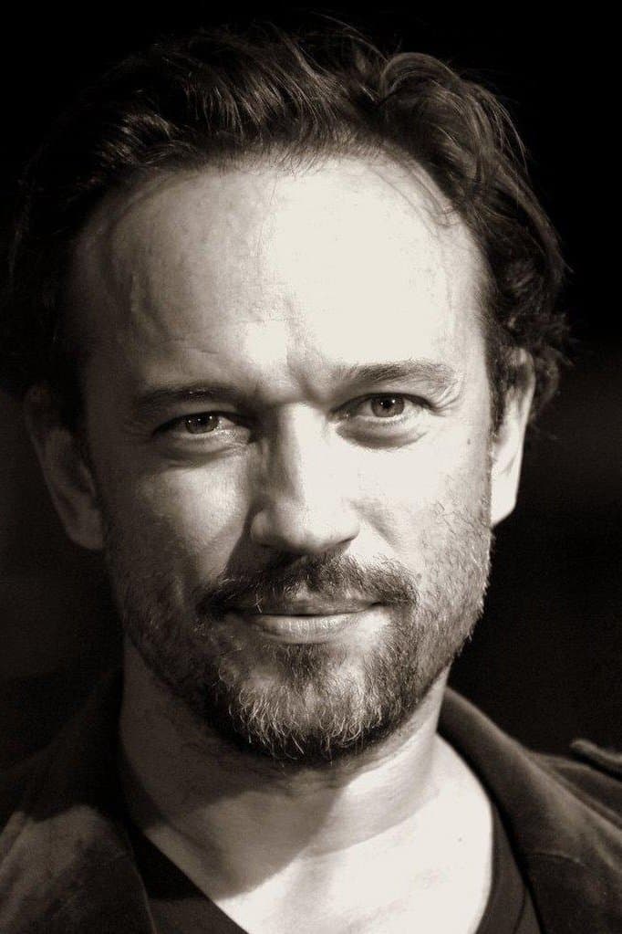 Vincent Perez Profile Photo