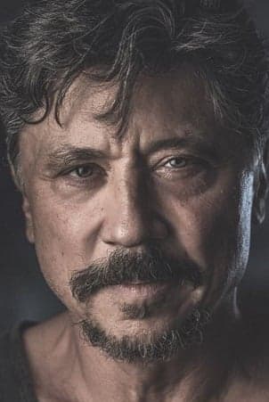 Carlos Bardem Profile Photo