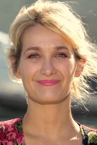 Caroline Anglade Profile Photo