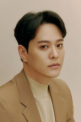 Kim Yong-jun Profile Photo