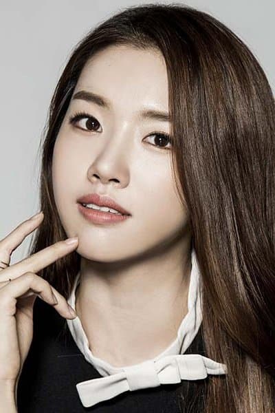 Jo Yoon-seo Profile Photo