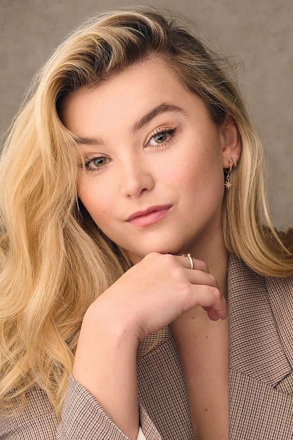 Georgie Banks Profile Photo