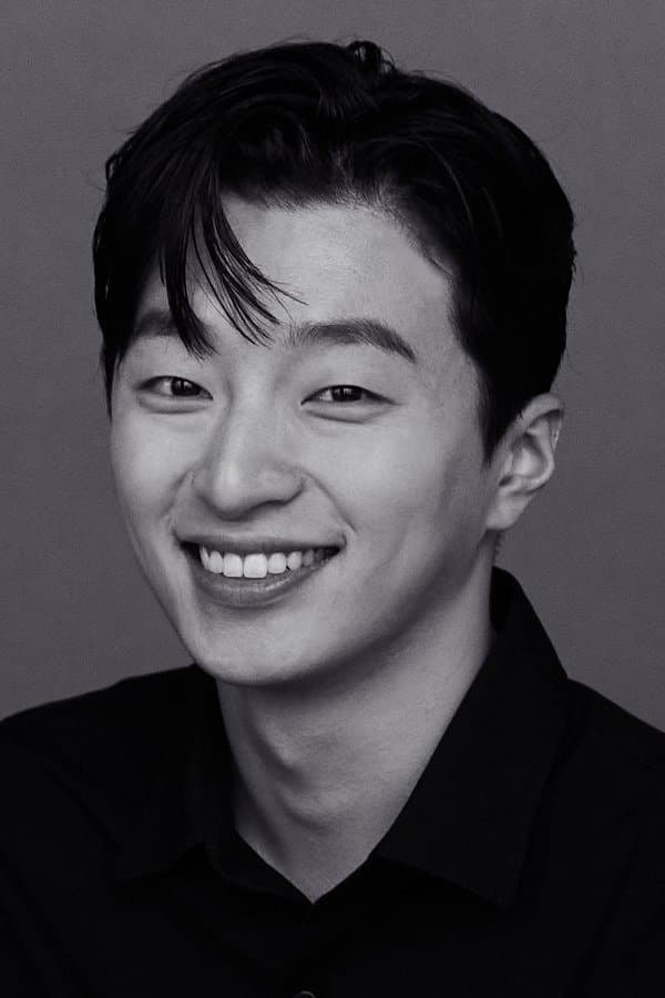 Jung Yong-ju Profile Photo