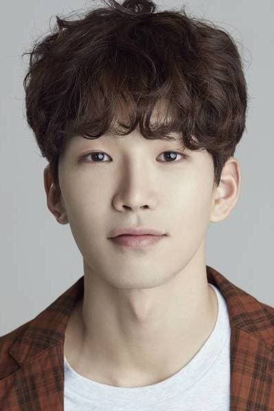 Go Yoon Profile Photo