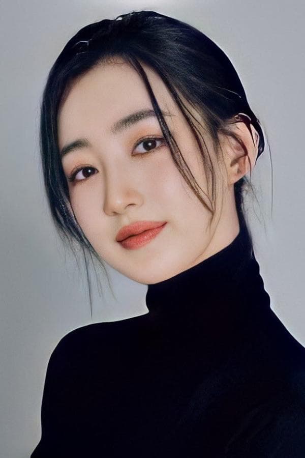 Shin Yeon-suh Profile Photo