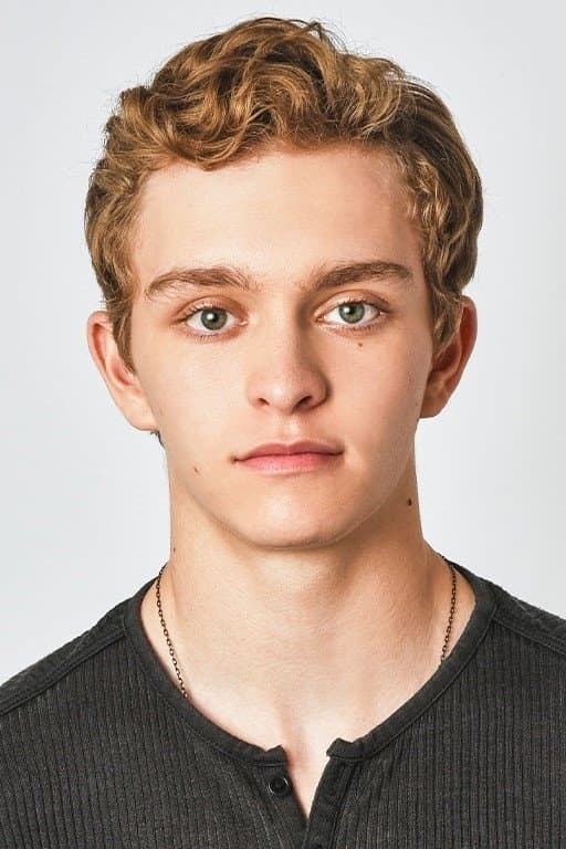 Gavin Lewis Profile Photo