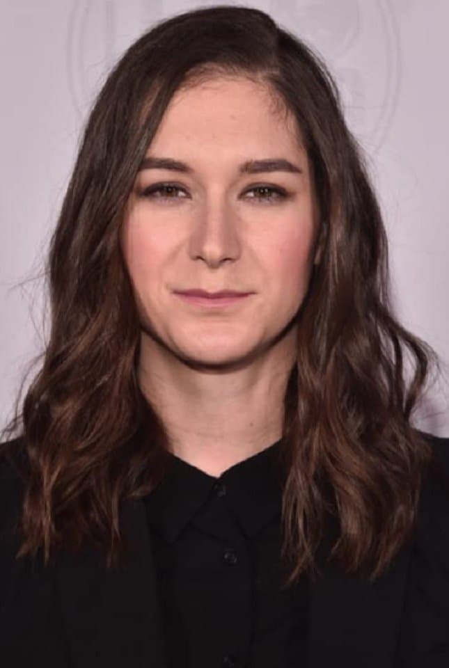 Liz Hannah Profile Photo