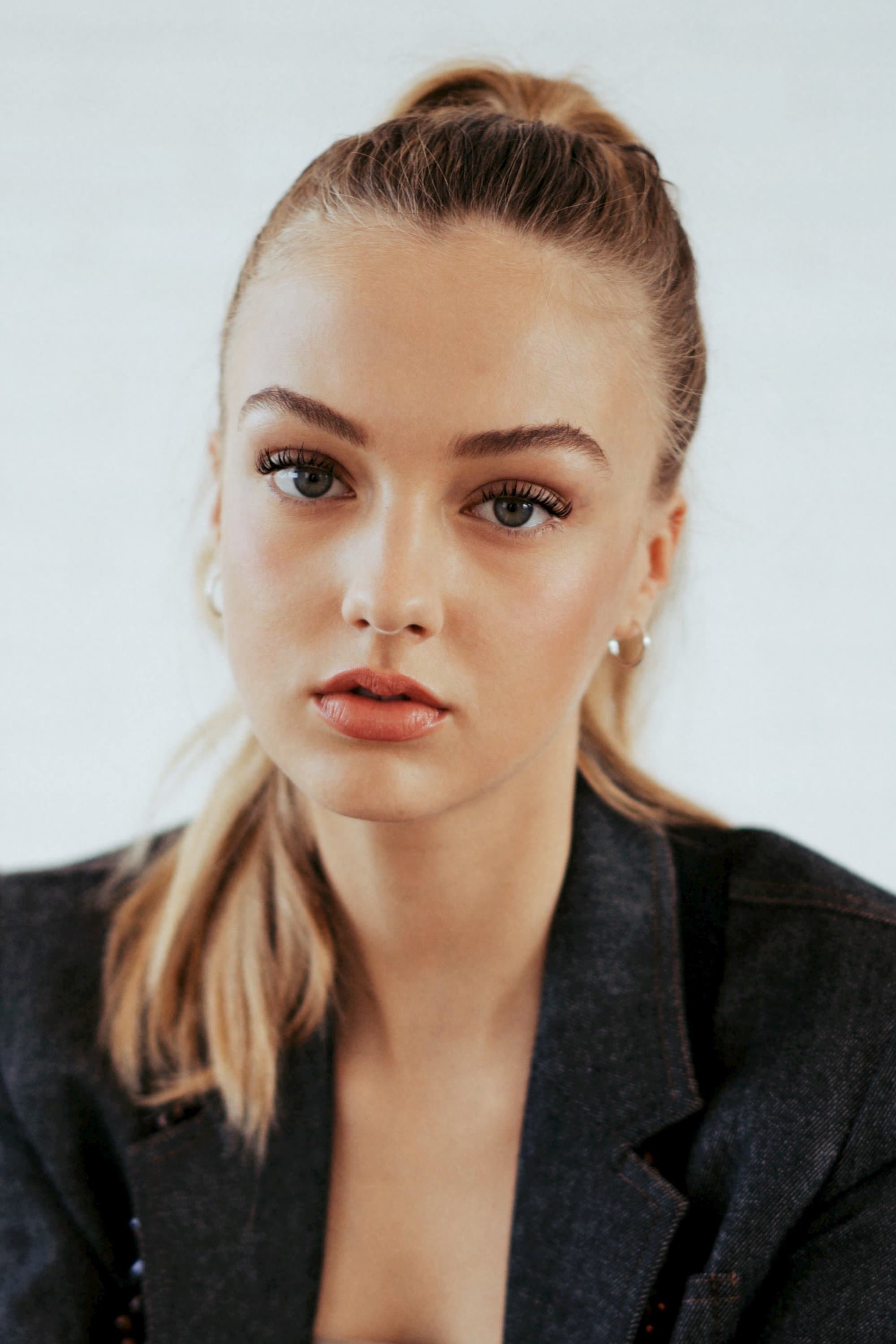 Lilly Krug Profile Photo