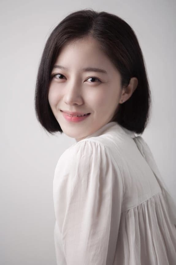 Lee Sang-kyung Profile Photo