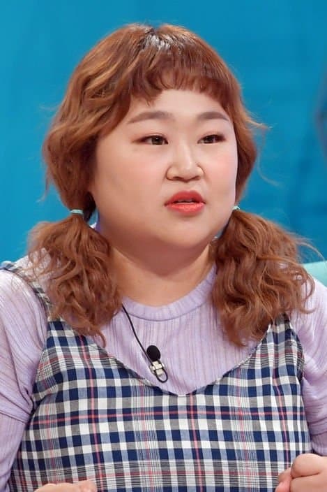 Hong Yun-hwa Profile Photo
