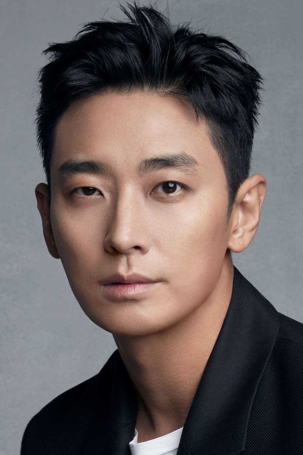Ju Ji-hoon Profile Photo