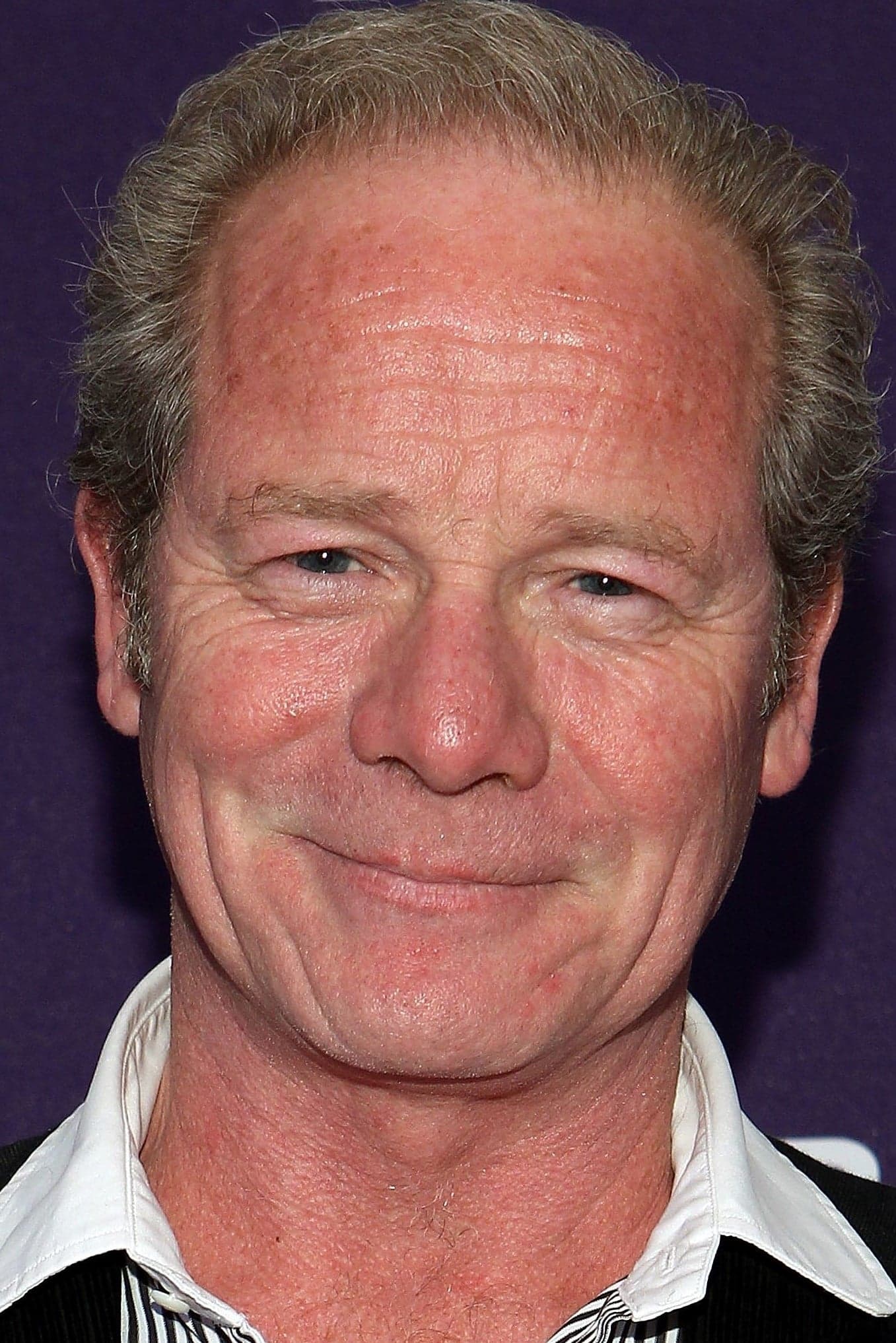 Peter Mullan Profile Photo