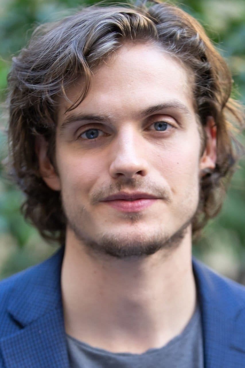 Daniel Sharman Profile Photo