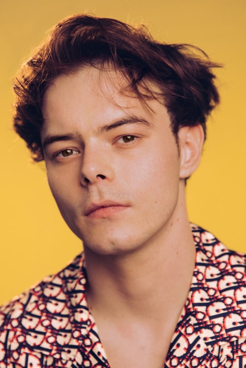 Charlie Heaton Profile Photo
