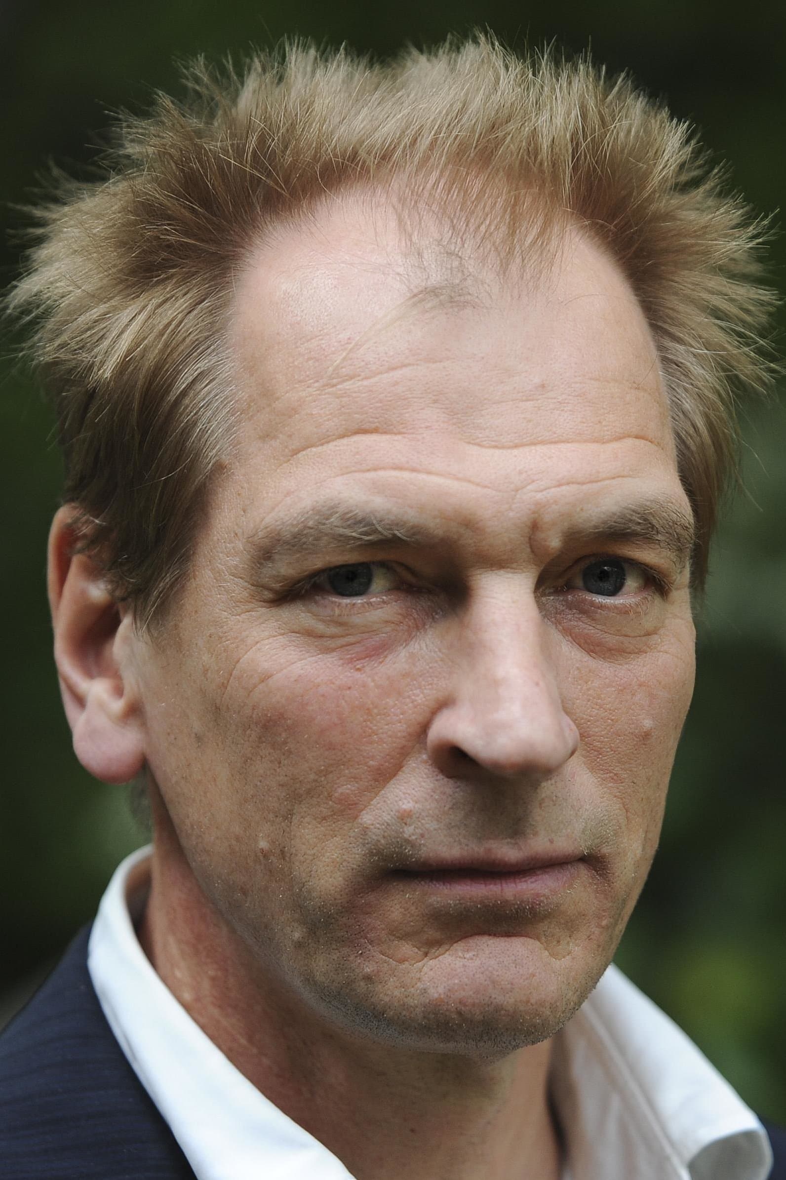 Julian Sands Profile Photo