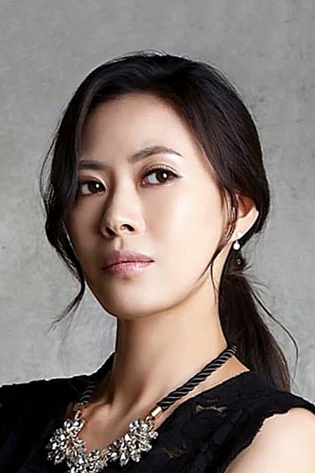 Yoo Chae-young Profile Photo