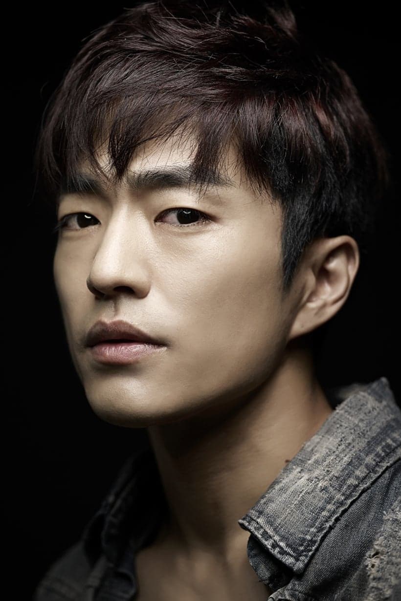 Jung Moon-sung Profile Photo