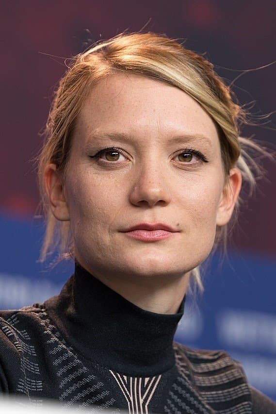 Mia Wasikowska Profile Photo