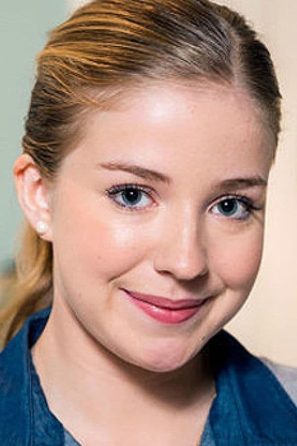 Hannah Endicott-Douglas Profile Photo