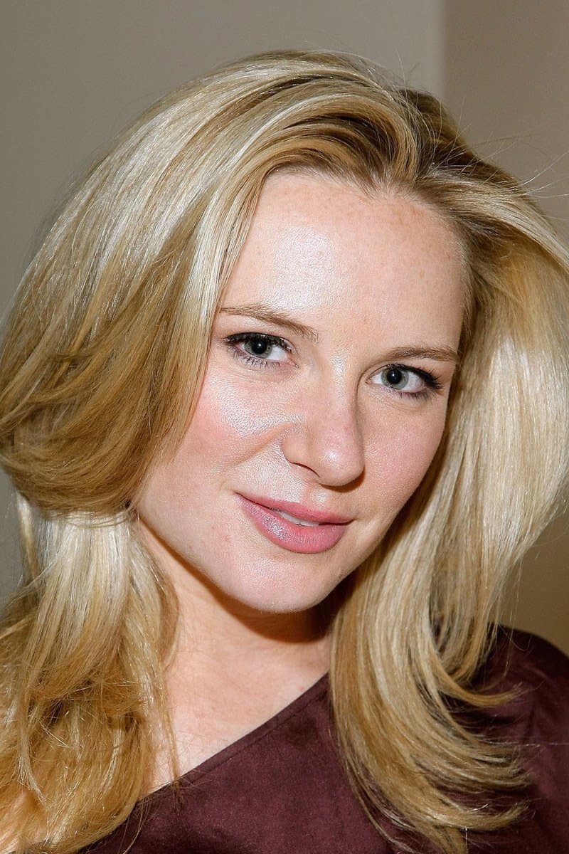 Lee-Anne Summers Profile Photo