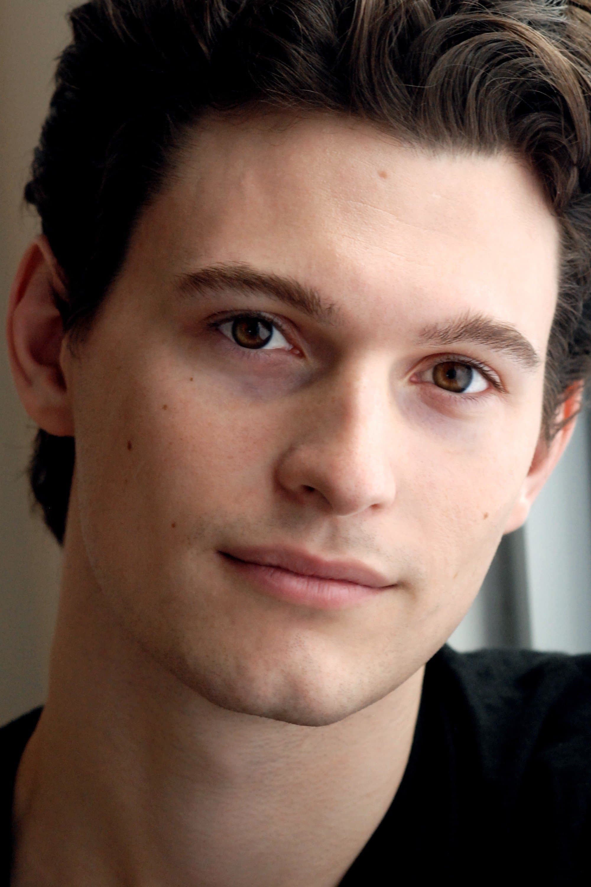 Bryan Dechart Profile Photo