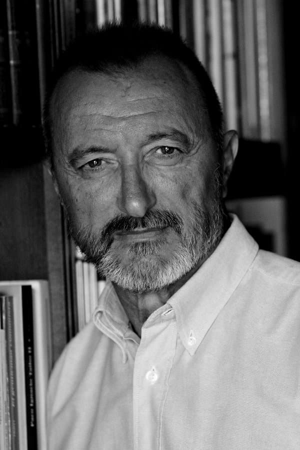 Arturo Pérez-Reverte Profile Photo