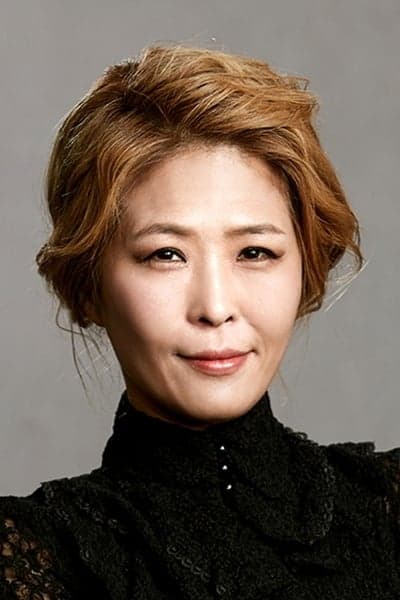 Hwang Suk-jung Profile Photo