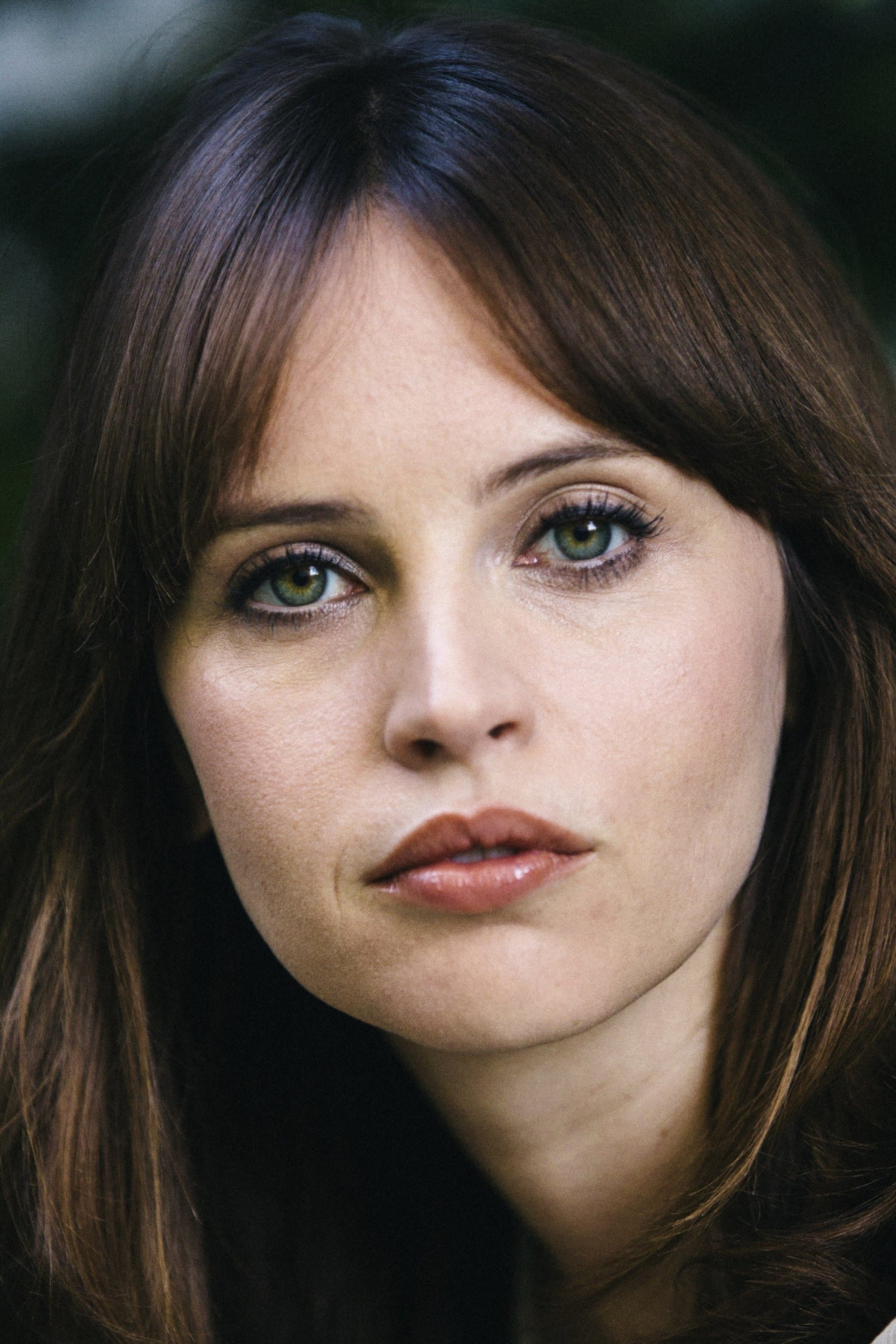 Felicity Jones Profile Photo